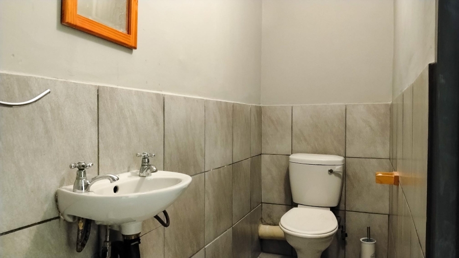 To Let Commercial Property for Rent in Safari Gardens North West
